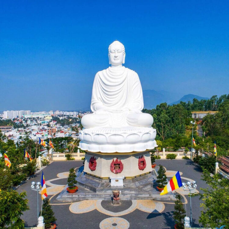 Chùa Long Sơn Nha Trang