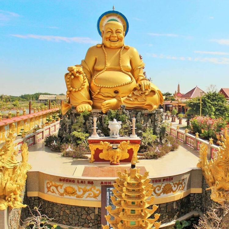 Chùa Vạn Phước - “Tiên cảnh” lớn nhất tại xứ dừa Bến Tre