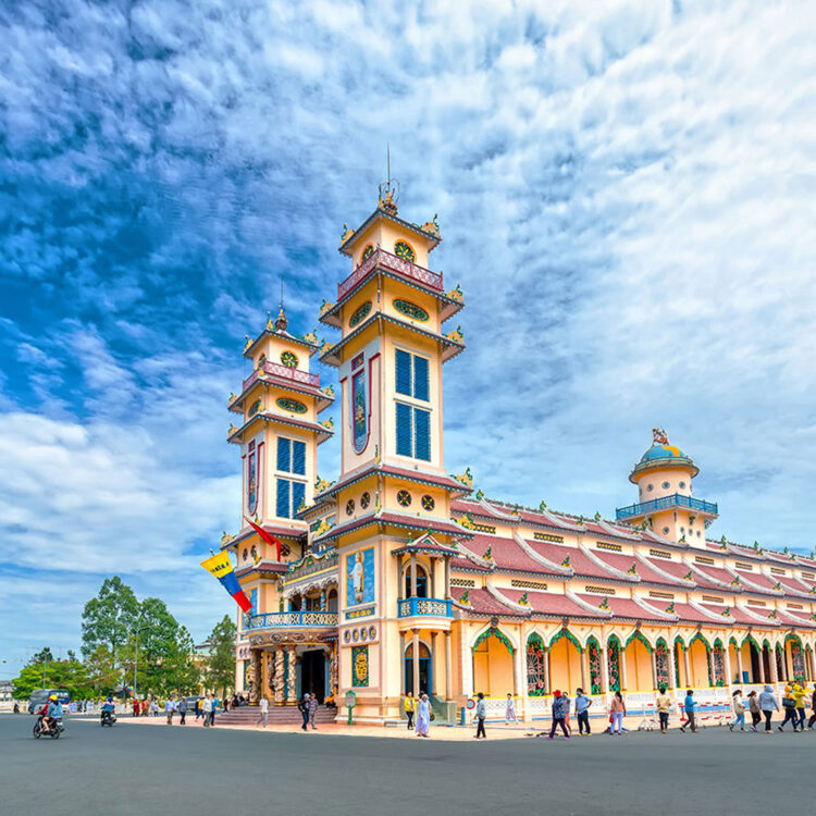 Tòa Thánh Tây Ninh – Công trình tâm linh kiến trúc độc đáo