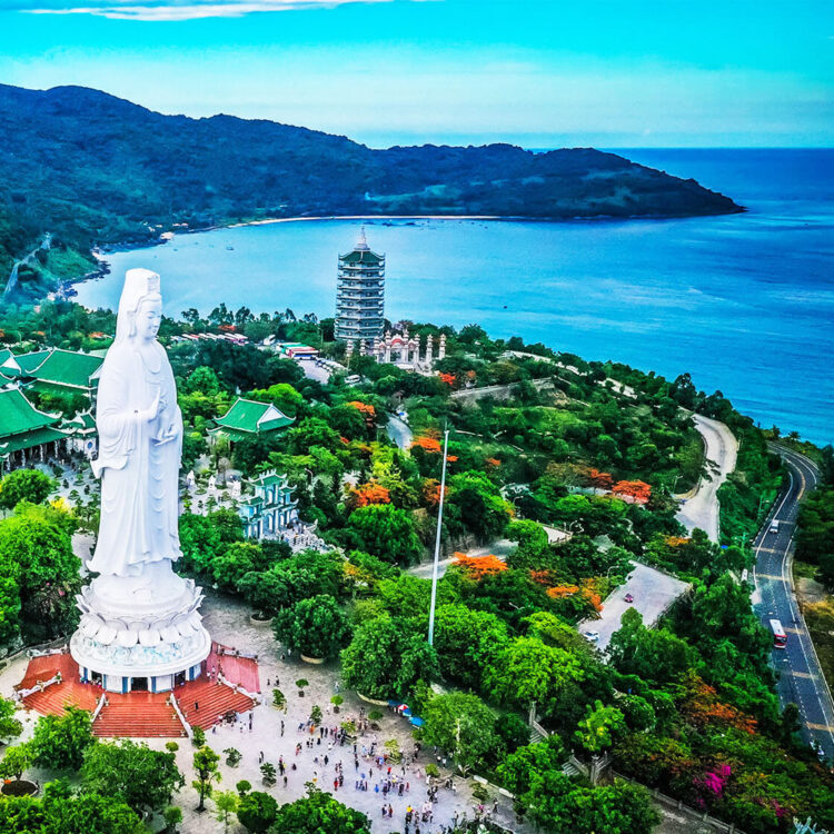 Chùa Linh Ứng Đà Nẵng trên bán đảo Sơn Trà